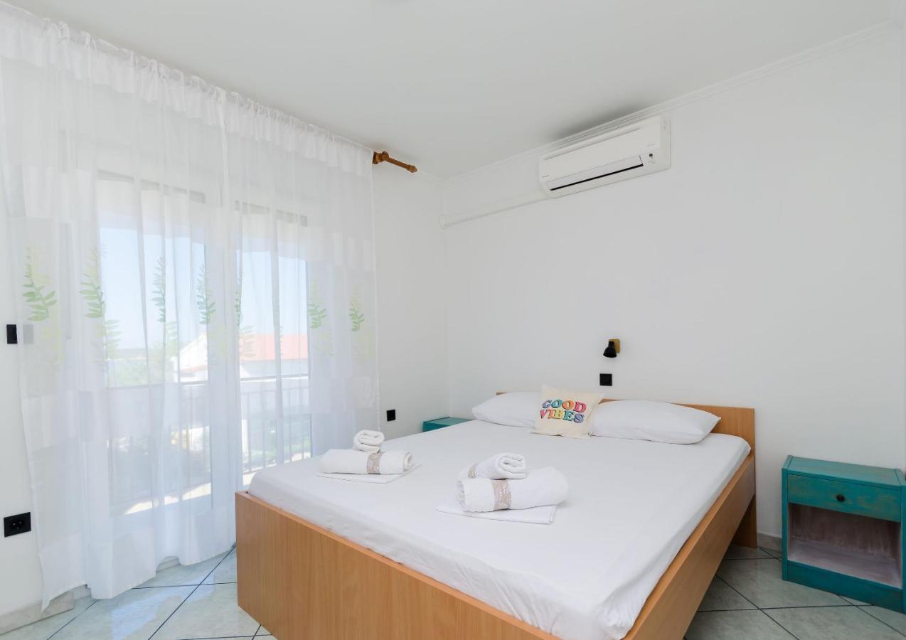 Apartments Slavica R Banjol Buitenkant foto