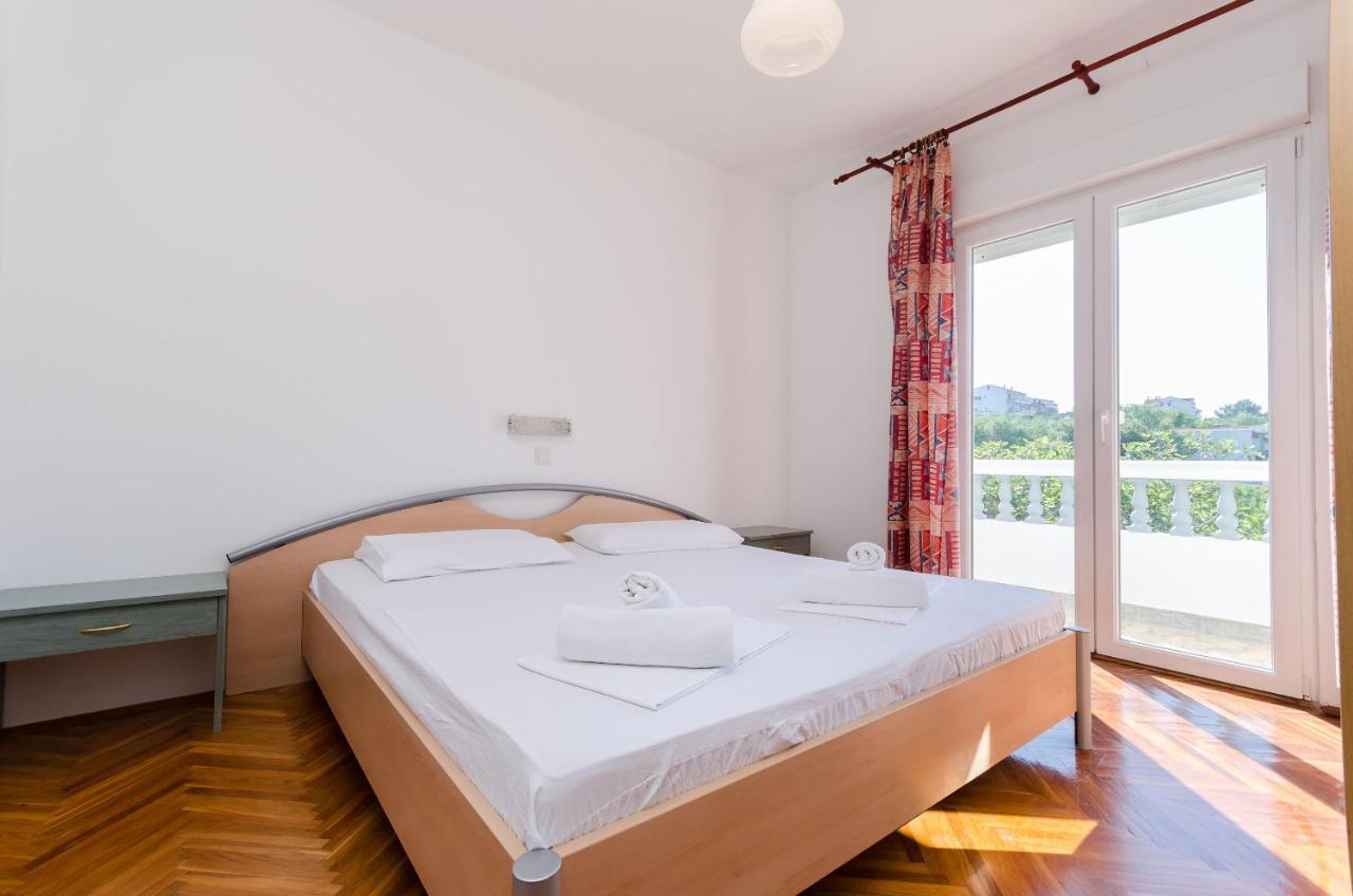 Apartments Slavica R Banjol Buitenkant foto